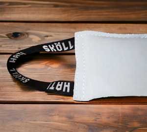 SKÖLLHATI LEATHER TUG 1 HANDLE 19"