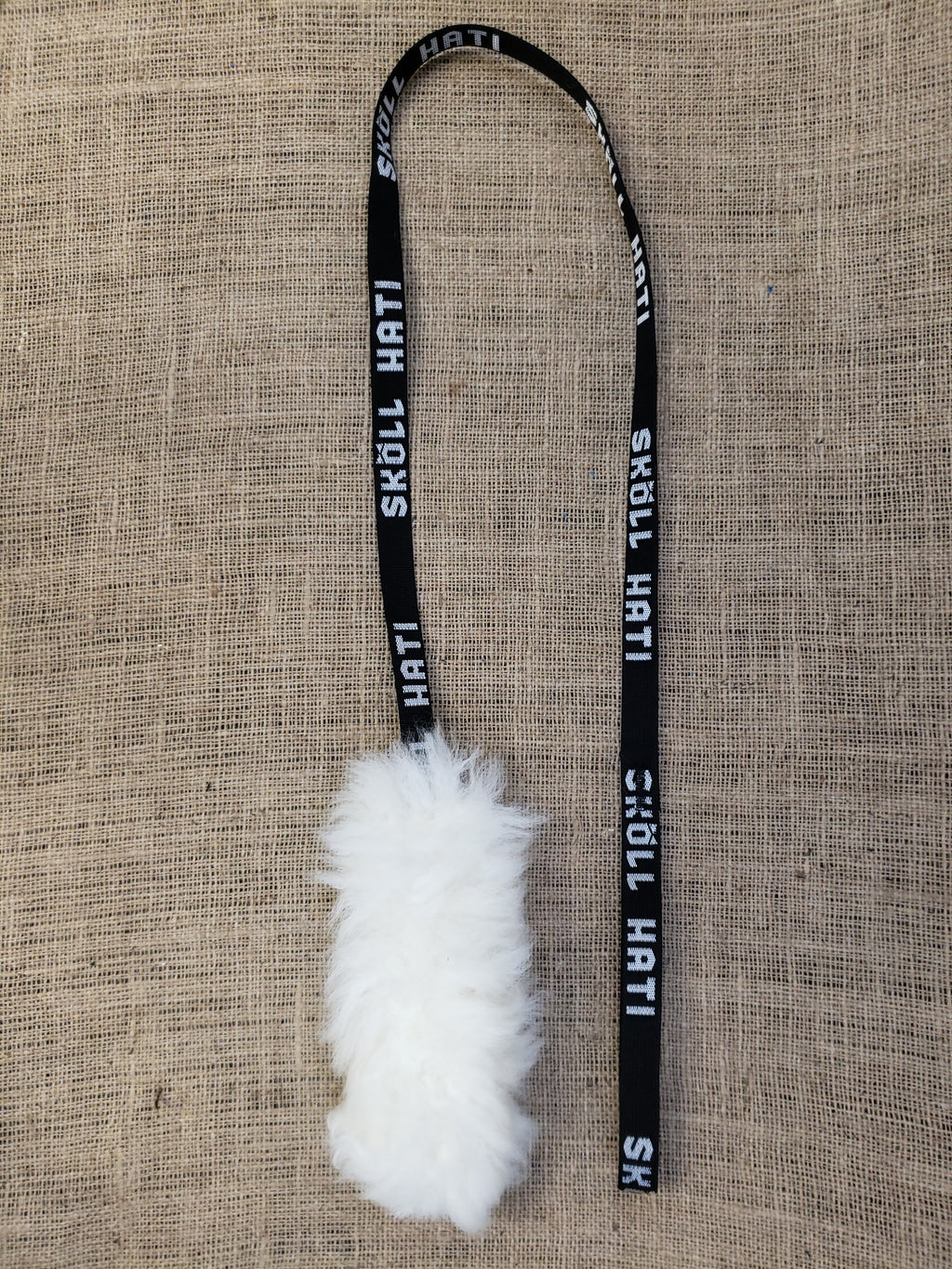 SKOLLHATI FUZZY FLIRT TUG