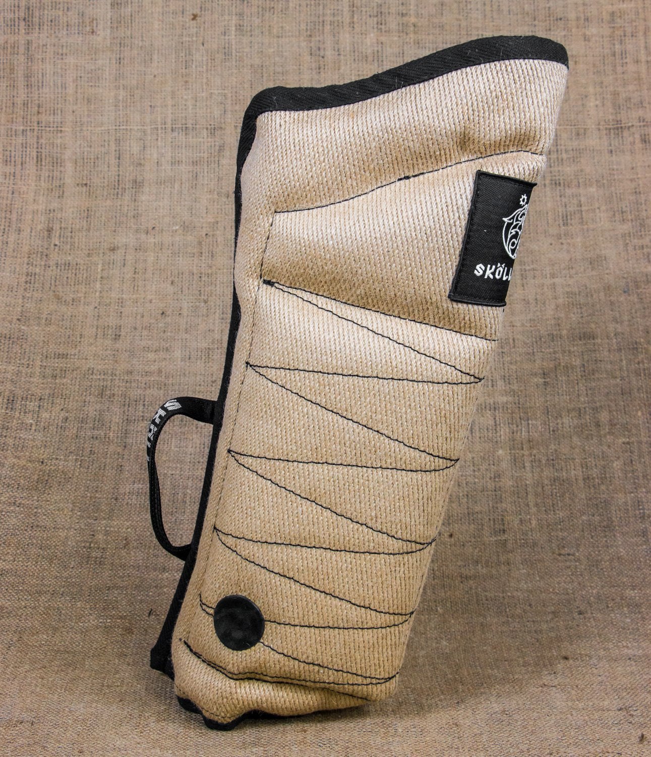 SKÖLLHATI JUTE PUPPY ARM SLEEVE W/ HANDLE