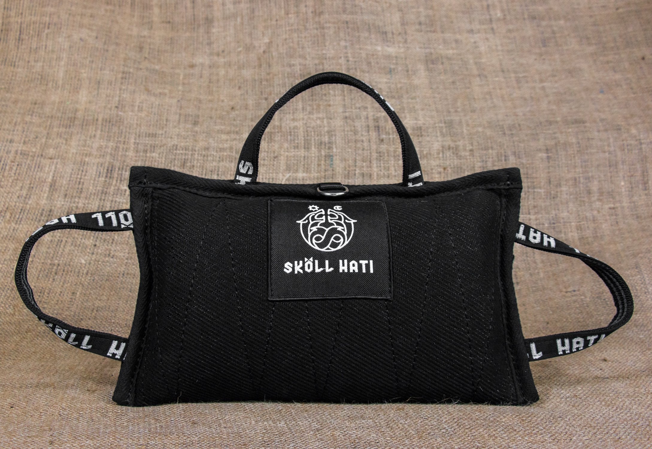 SKÖLLHATI NYLCOT BITE PILLOW LARGE